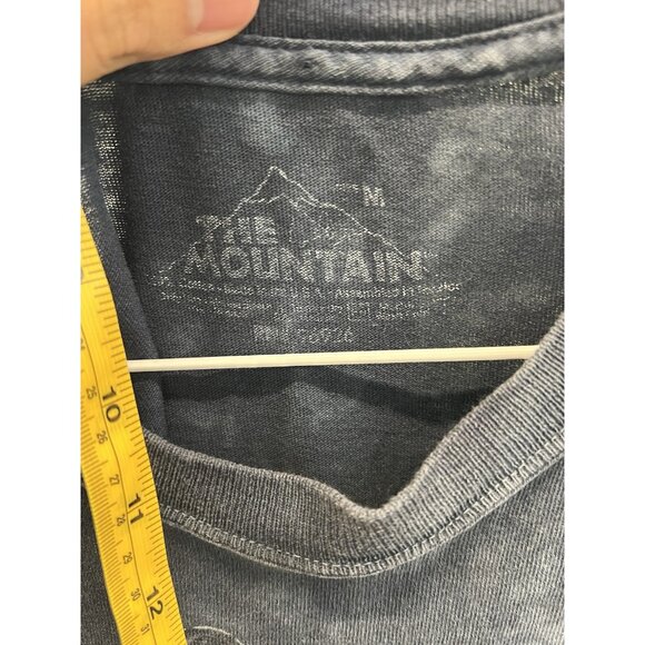 The Mountain Howl At The Moon Antonia Neshev Tshirt Size medium jasper canada - Picture 2 of 5